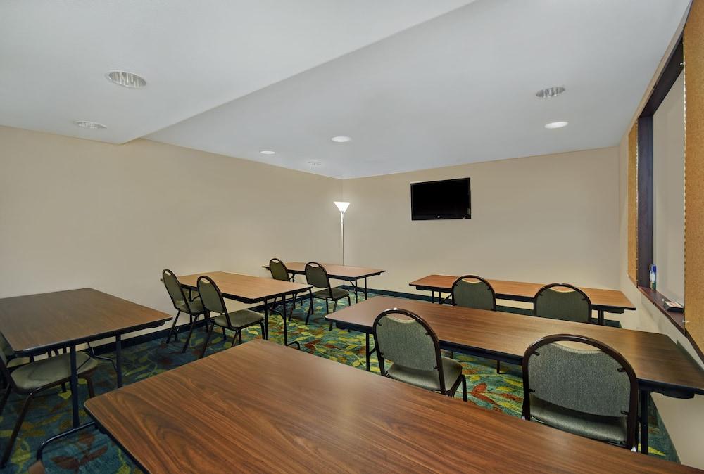 Candlewood Suites Columbia-Fort Jackson By Ihg מראה חיצוני תמונה